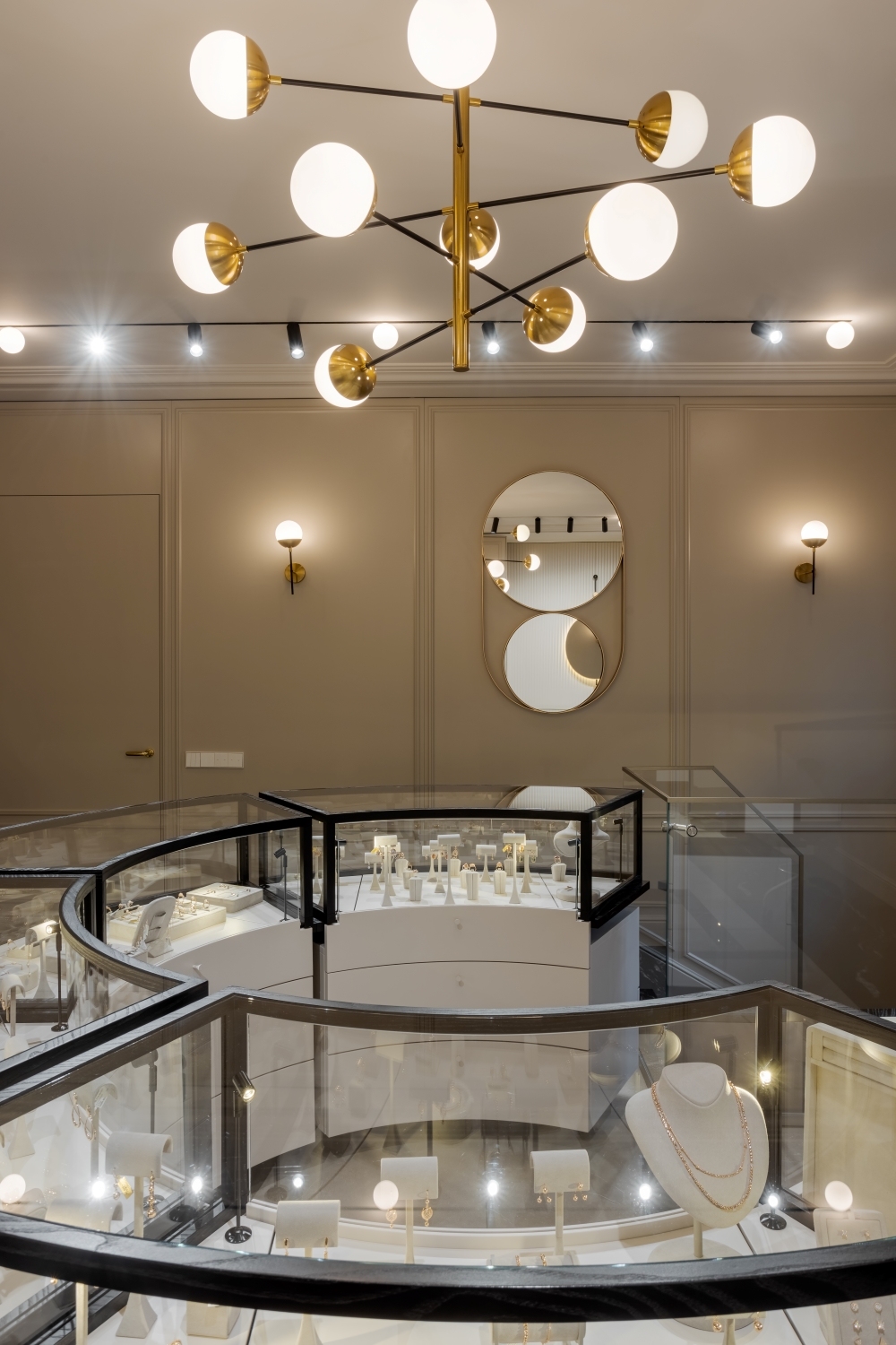 Salon de bijuterii DIAMANT in Balti