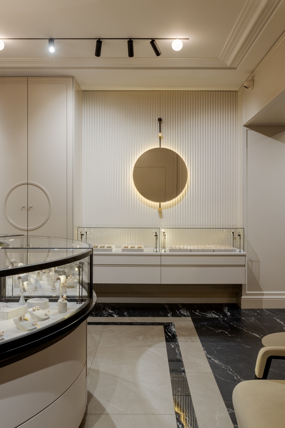 Salon de bijuterii DIAMANT in Balti